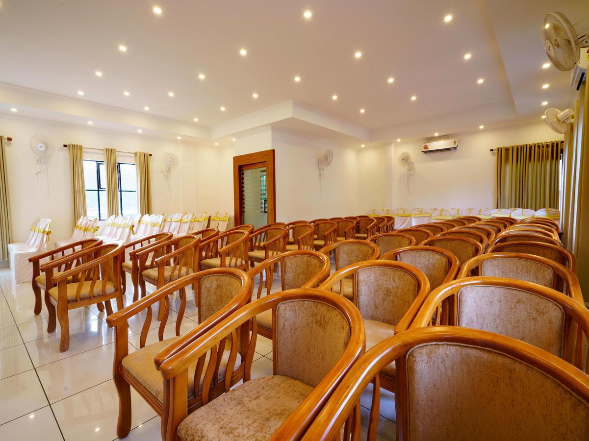 Oyo 9404 Hotel White Fort Mananthavady Ngoại thất bức ảnh